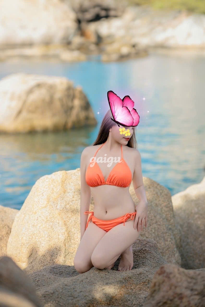 QUỲNH ANH SIÊU SEXY VÚ TO CĂNG TRÒN ĐẸP NHƯ GÁI 18